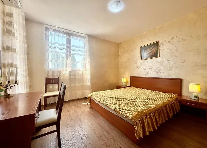 公寓 Bratanov Ashton Hall *