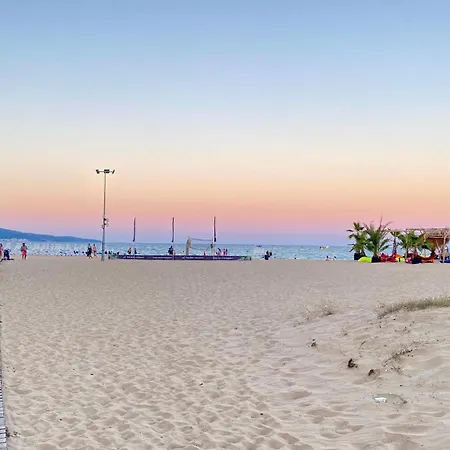 Bratanov Ashton Hall * Sunny Beach